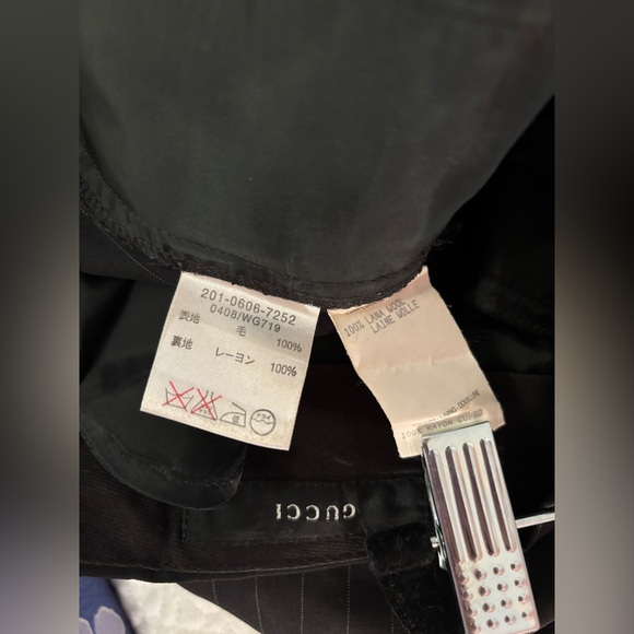 EUC Gucci black pinstripe pantsuit - jacket & pants - 40 (6/8) - Picture 11 of 16